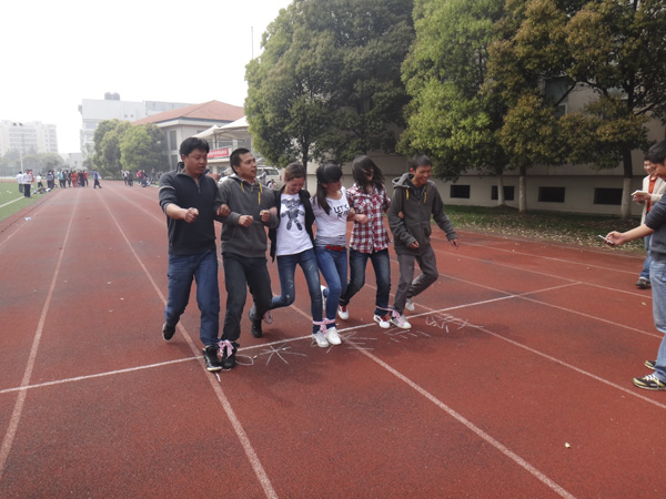 tl_files/upload/images/article/about_us/staff/yeyu/huodong3.jpg