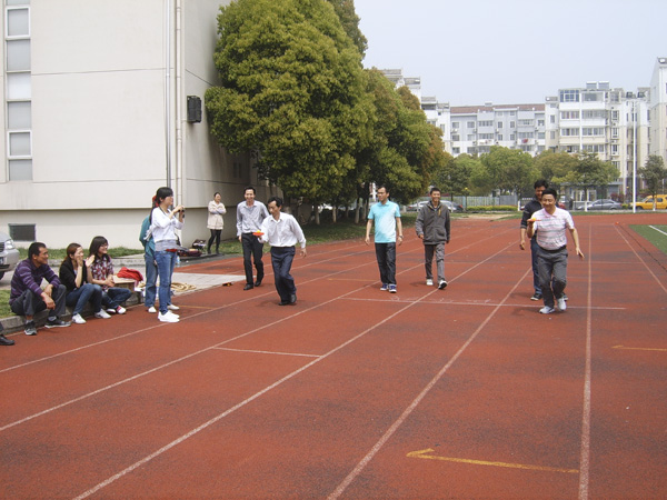 tl_files/upload/images/article/about_us/staff/yeyu/huodong4.jpg